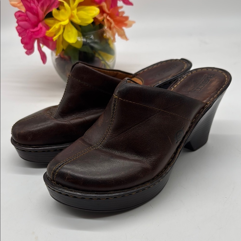 Born Brown Chunky Sole Mules Heels for Everyday Comfort Size 7u CM8028
